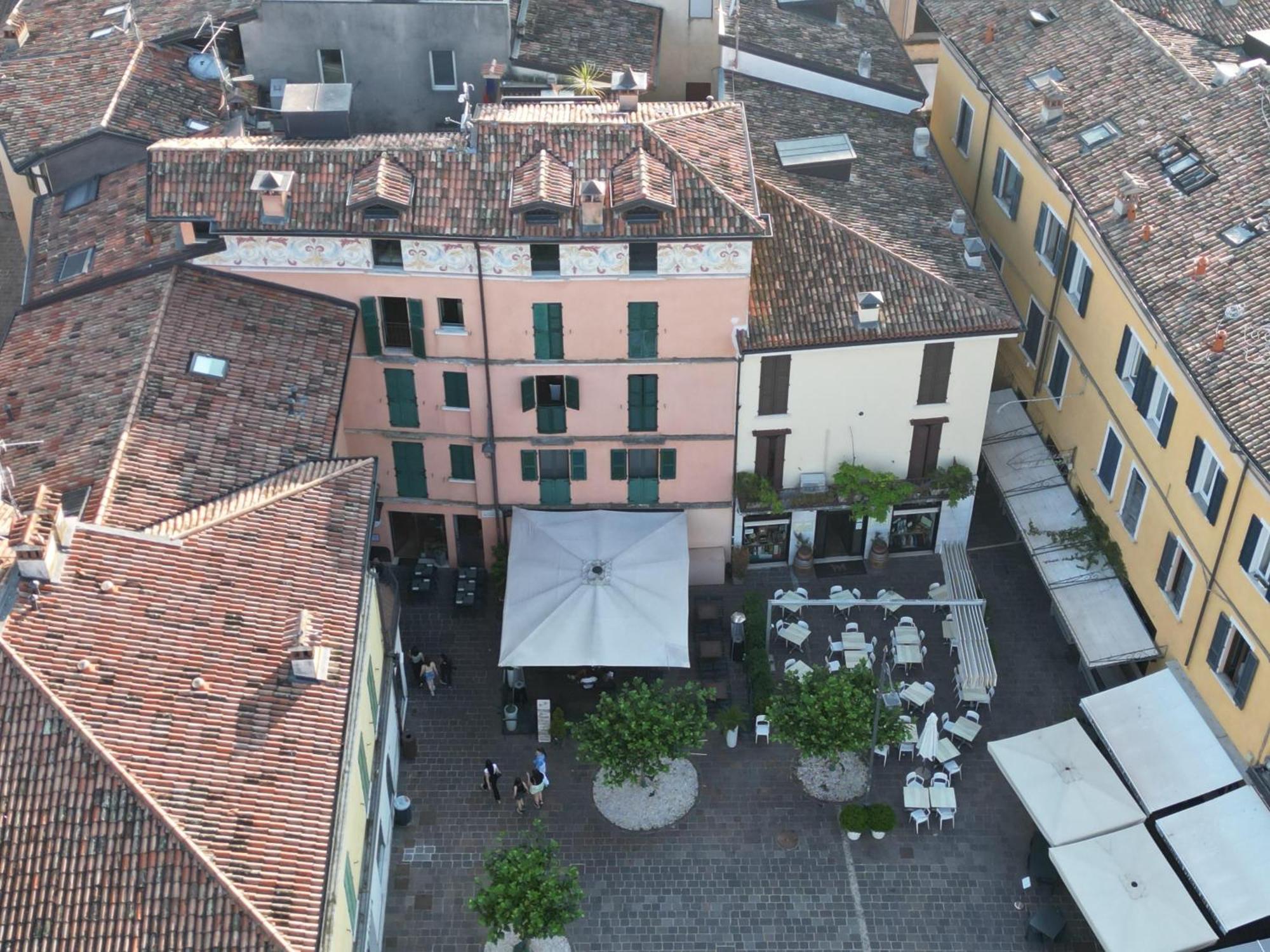 Splendid Apartment Desenzano del Garda Eksteriør billede