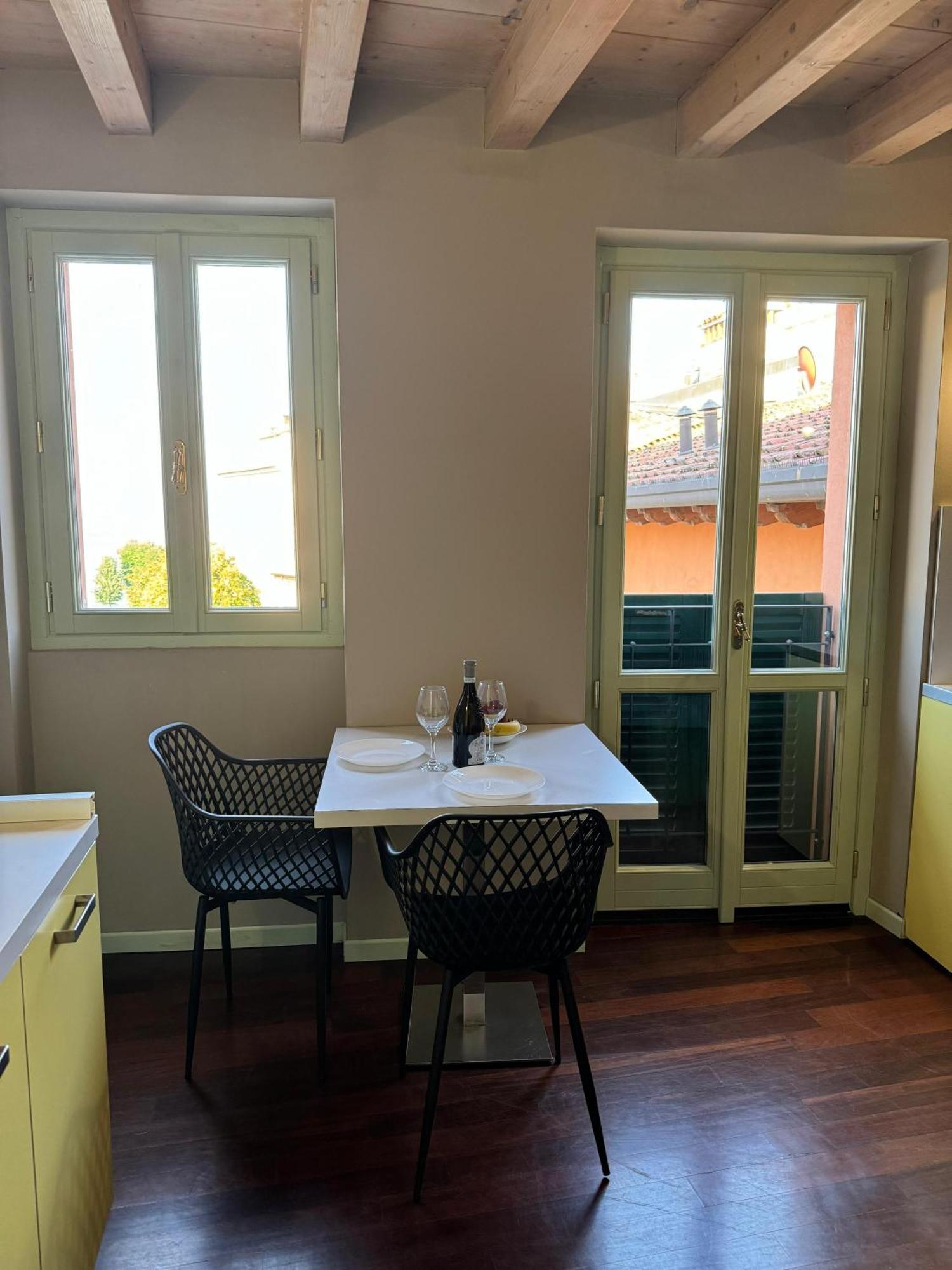 Splendid Apartment Desenzano del Garda Eksteriør billede